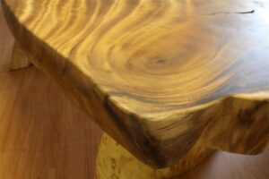 Massivholztisch aus Soar