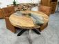 Preview: Runder Designtisch aus recyceltem Holz