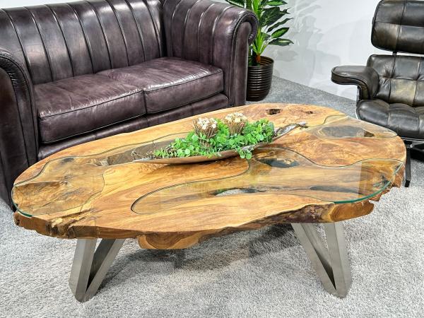 Couchtisch oval aus Holz aus Baumscheiben