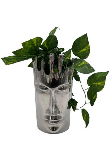 Design Blumenvase "Gesicht" aus Nickel