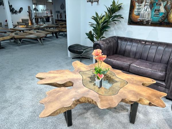 Couchtisch "Lakeside Teak" ca. 175 x 135-167 x 50 cm mit Glaseinlage und Tischbeinen aus Rohstahl vintage