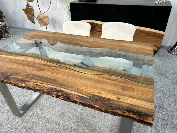 Esstisch mit Glaseinlage Old Elements aus recyceltem Teakholz