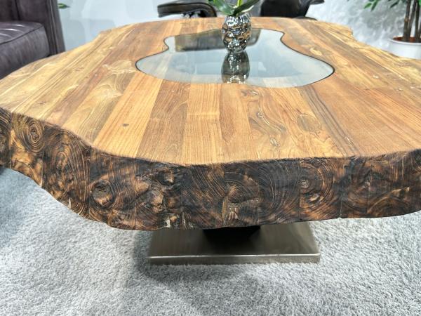 Holz Couchtisch aus Altholz handgefertigt