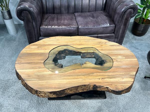 Außergewöhnlicher Couchtisch Fusion aus Holz