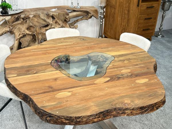 Runder Esstisch Eternia aus recyceltem Holz mit Glaseinlage