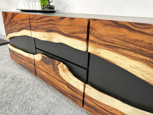 Sideboard Anrichte "Black Forest" aus recyceltem Holz mit Suar Baumscheiben 160 cm