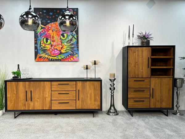 Sideboard aus Massivholz Kana