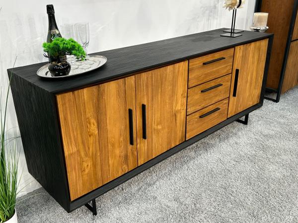 Sideboard aus Massivholz Kana