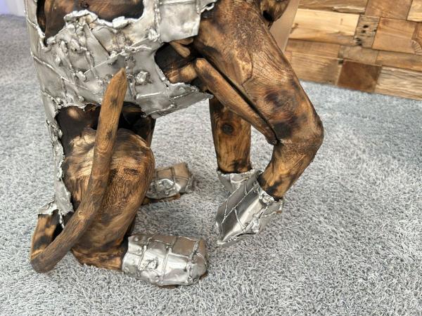 Skulptur Holzfigur Hund mit Aluminium