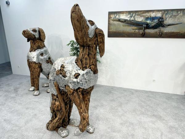 Deko Sitzender Hund 100 cm aus Holz und Aluminium