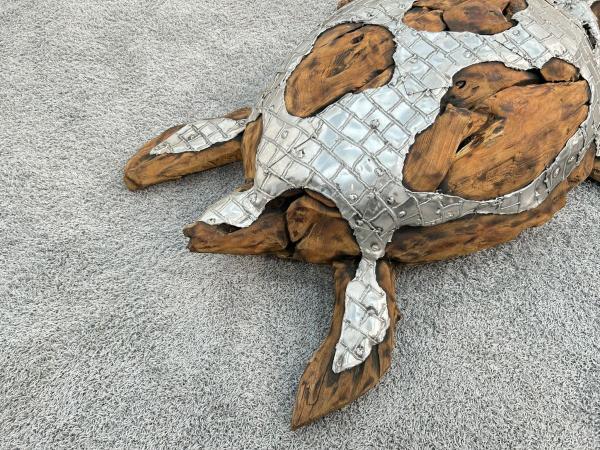 Außergewöhnliche Holzskulptur „Schildkröte“ aus Holz