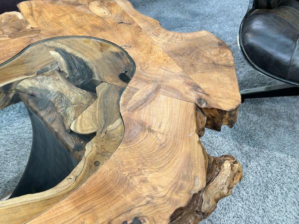 Unikat Couchtisch Baumstamm Baumscheibe Holz massiv handgearbeitet