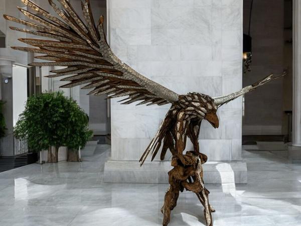 Riesige grosse Skulptur Adler 500cm aus Holz mit Metall Objektdekoration