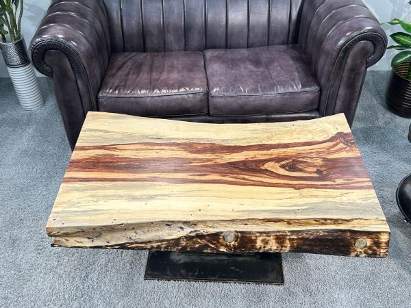 Baumstamm Couchtisch Tamarind 120 cm mit Tischgestell aus Stahl