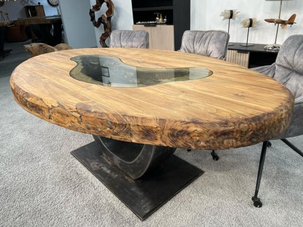 Esszimmertisch oval massiv Holz Sky Island Indutriedesign