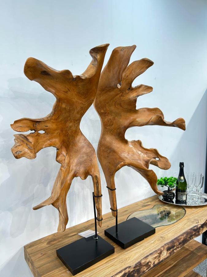 Große Dekoration aus Holz Baumwurzel Twins