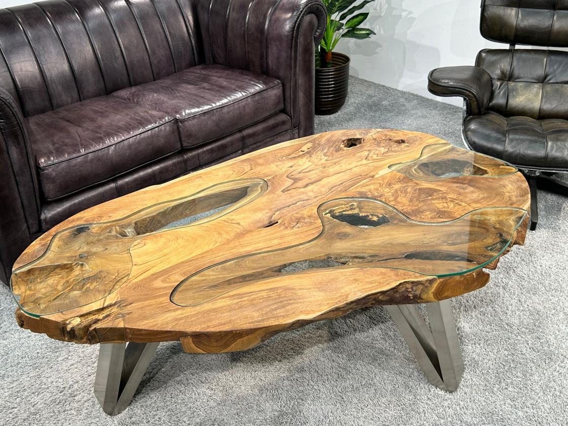 Couchtisch oval aus Holz aus Baumscheiben