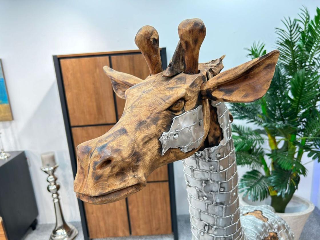 Einmalige Dekoration Skulptur Giraffe