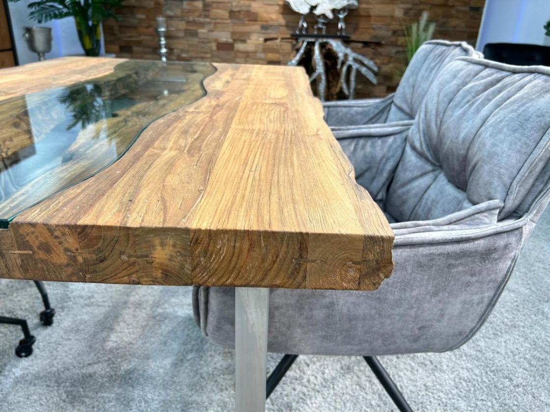 Esstisch mit Glaseinlage Old Elements aus recyceltem Teakholz