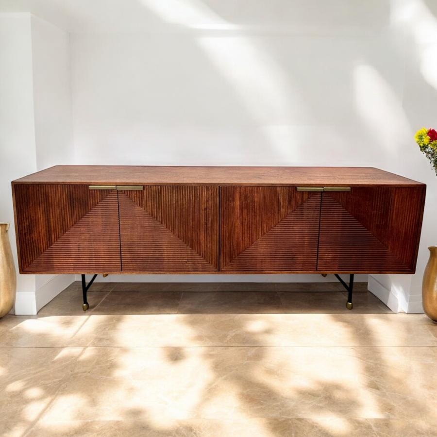 Anrichte-Sideboard-aus-Holz