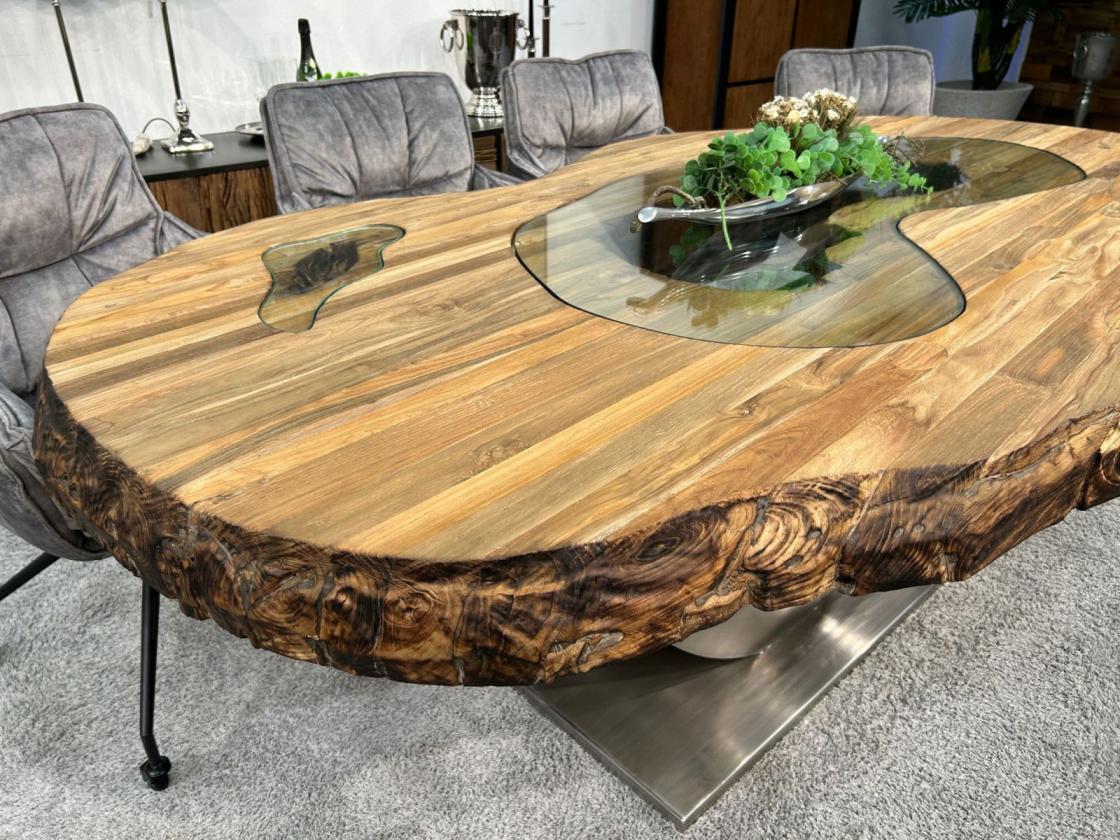 Massiver Holtisch Fusion aus recyceltem Holz