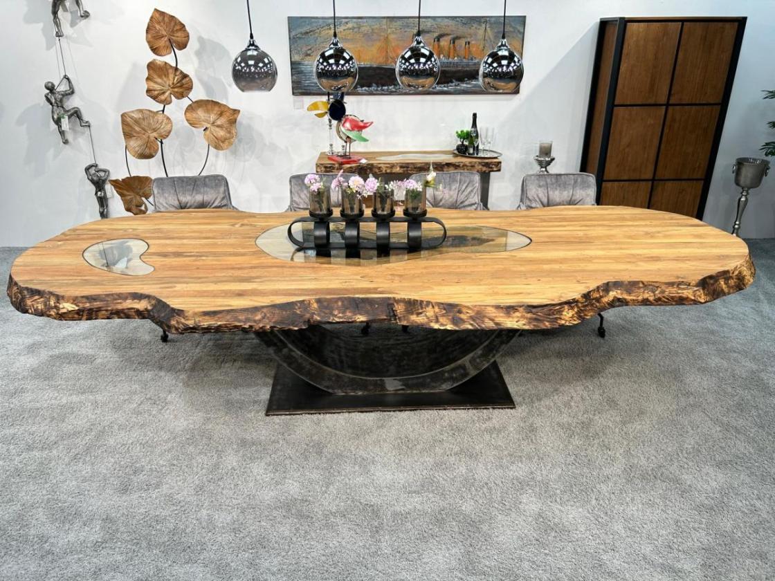 Massivholztisch aus recyceltem Teakholz "Fusion"