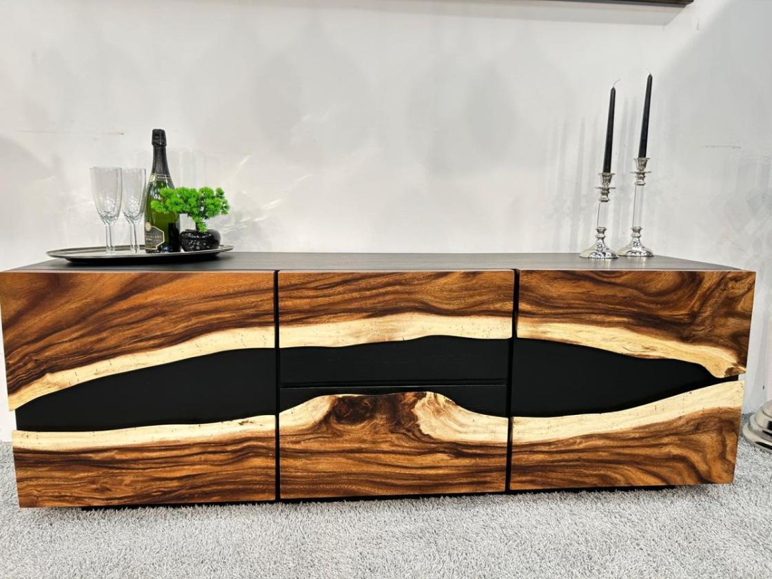 Sideboard Anrichte "Black Forest" aus recyceltem Holz mit Suar Baumscheiben 160 cm