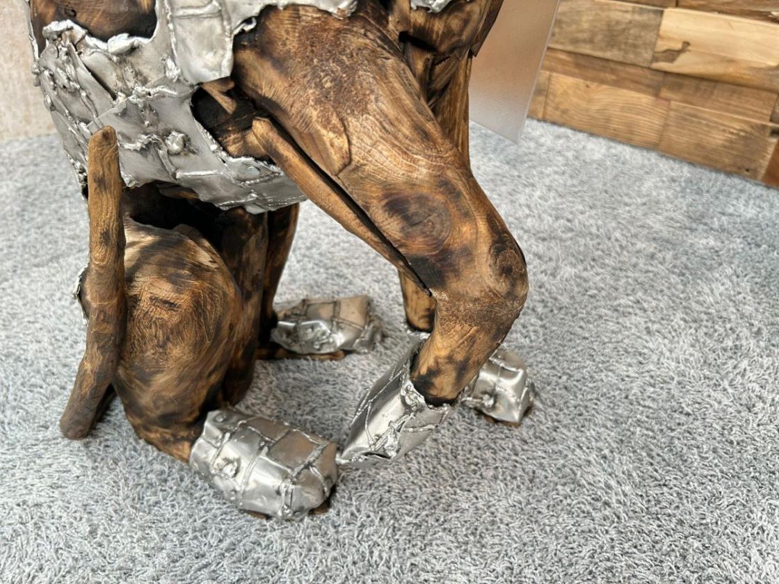 Skulptur Holzfigur Hund mit Aluminium