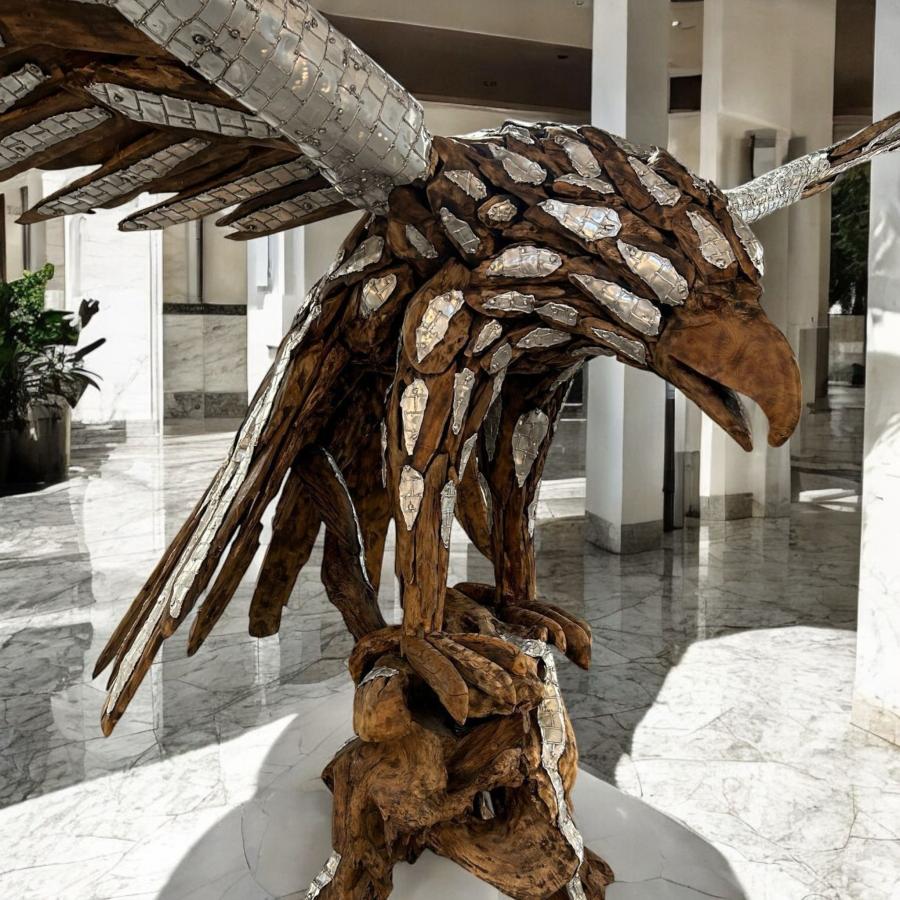 Riesige grosse Skulptur Adler 500cm aus Holz mit Metall Objektdekoration