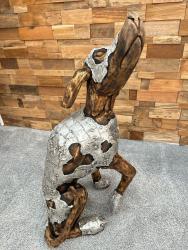 Skulptur / Dekofigur "Sitzender Hund", Höhe  ca. 86 cm aus Altholz mit Aluminium