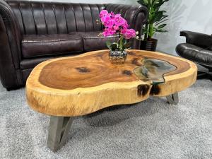 Design Massivholztisch aus Suar Baumscheiben "Lakeside" ca. 119 x 80 x 41,5 cm mit Rohstahlgestell