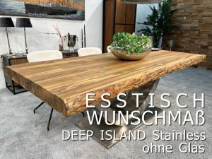 Maßtisch Esstisch "Deep Island" aus Altholz mit Halbmondgestell aus Edelstahl