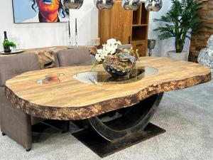 Esstisch "Fusion" ca. 250 x 125 x 78 aus Teakholz mit Glaseinlagen