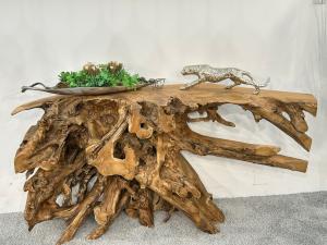 Wurzel-Sideboard "ROOTS", ca. L152 x T45 x H80 cm, aus einer alten Teak-Baumwurzel