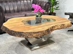 Holz Couchtisch, ca. 137 x 87-98 x 50 cm "Fusion" aus massivem Altholz mit Glaseinlage