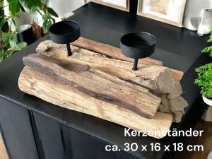 Kerzenstaender aus Treibholz für zwei Kerzen, ca. 30 x 14 x 15 cm