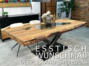 Maßtisch Esstisch "Deep Island Singlecross" aus Altholz mit Rohstahlgestell und Glaseinlage