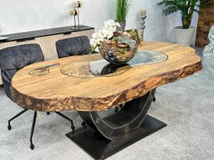 Massiver Holztisch "Fusion" (ca. 205 x 93 - 107 x 78 cm) mit 10 cm massiver Tischplatte