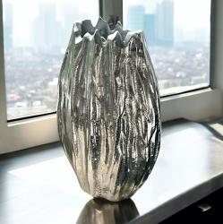 Silberne Designvase "VOLCANO", Größe L, Höhe 31 cm, handgearbeitet