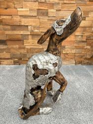 Skulptur / Dekofigur "Sitzender Hund", Höhe  ca. 74 cm aus Altholz mit Aluminium