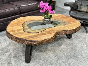 Wohnzimmertisch "Atoll" ca. 121 x 72-90 x 41 cm aus recyceltem Teakholz mit Glaseinleger