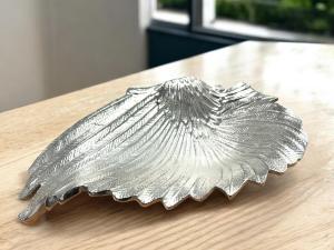 Zierschale "WING", 33 x 20 x 6 cm, ein Engelsflügel aus Aluminium